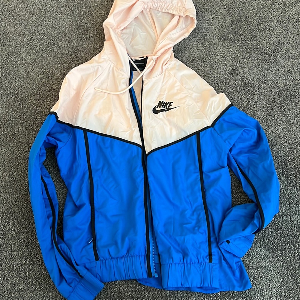 Nike windbreaker